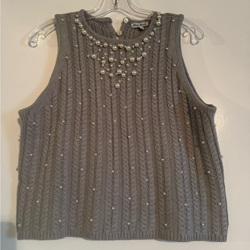 NWOT Gray Sleeveless Knit Top with Pearl Accents